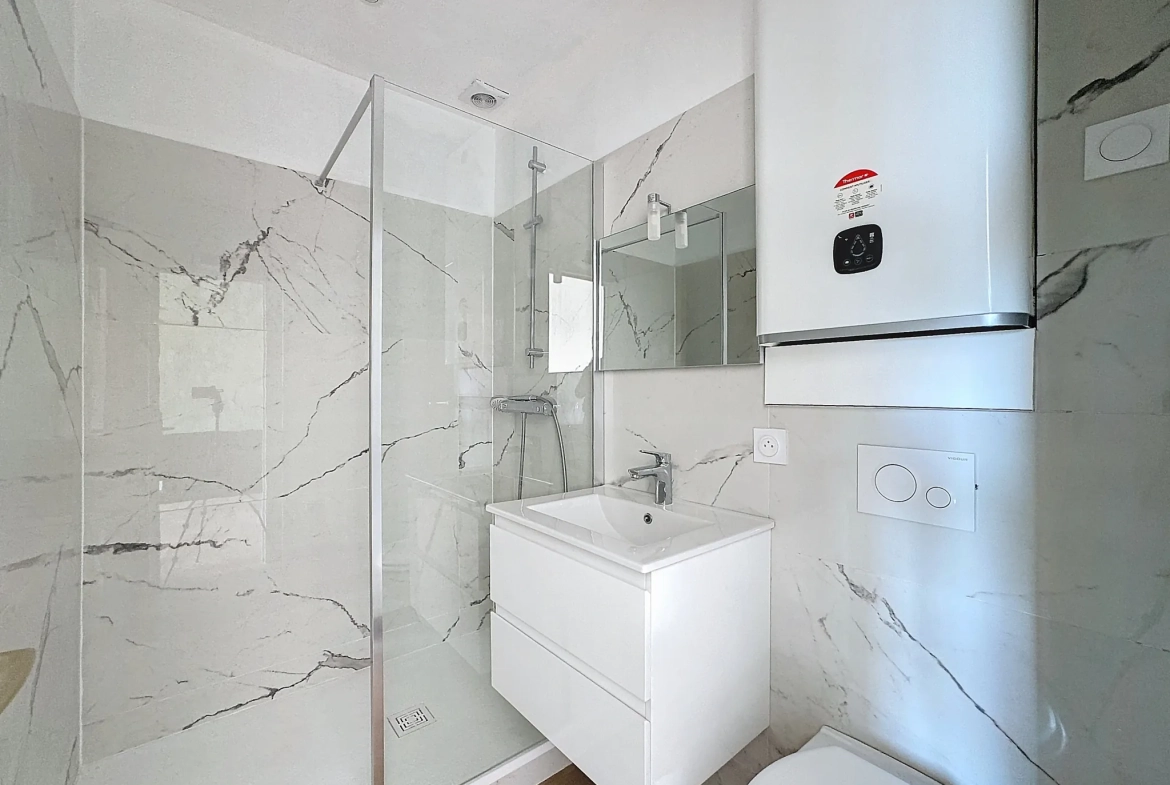 Studio à vendre à Trévoux avec vue sur la Saône - Opportunité immobilière 
