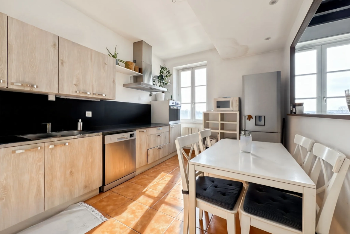 Appartement T4 avec vue sur la Saône à Trévoux - 82 m² 