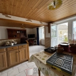Maison à Vendre à Védrines-Saint-Loup avec jardin, 2 chambres, terrasse, prix attractif 75 000 €