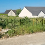 Terrain constructible de 549 m² à Val-de-Reuil à vendre à 77 900 €