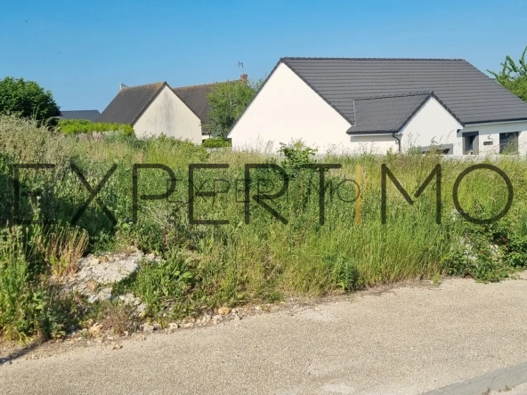 Terrain constructible de 549 m² à Val-de-Reuil à vendre à 77 900 €