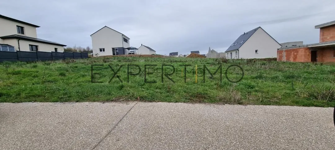 Terrain constructible de 549 m² à Val-de-Reuil à vendre à 77 900 € 