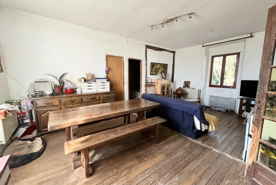 Maison de 73 m² à rénover à La Ferté-Gaucher - Charmante propriété avec potentiel 