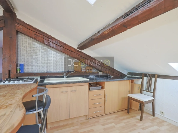 Studio de 33m² à Hyères, emplacement privilégié, excellent investissement locatif 