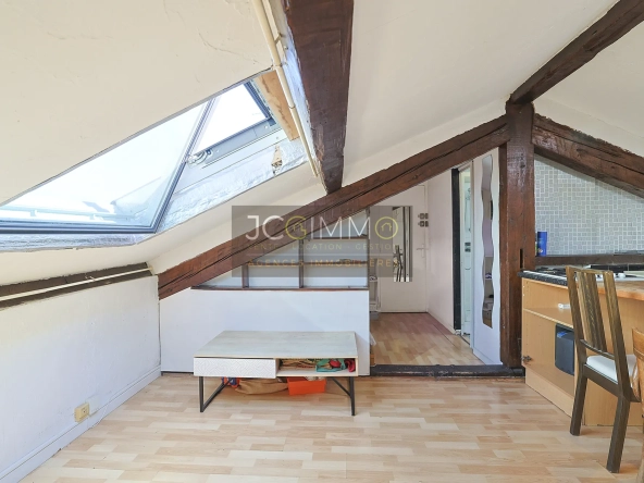 Studio de 33m² à Hyères, emplacement privilégié, excellent investissement locatif 