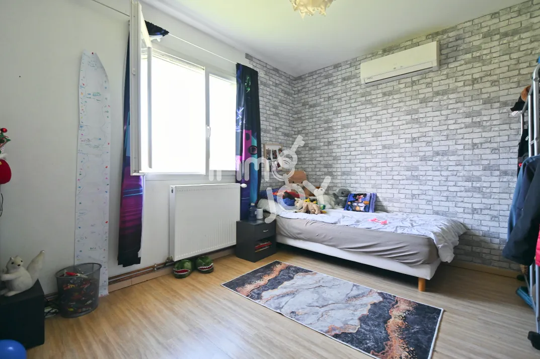 Maison T6 moderne de 130m² avec jardin à Martres-Tolosane 