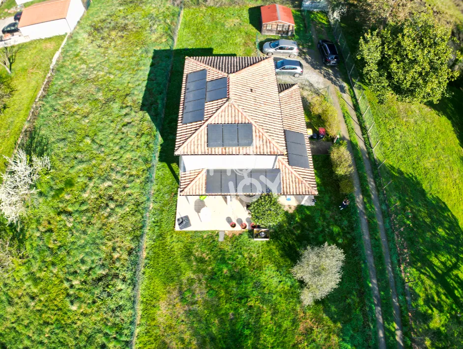 Maison T6 moderne de 130m² avec jardin à Martres-Tolosane 