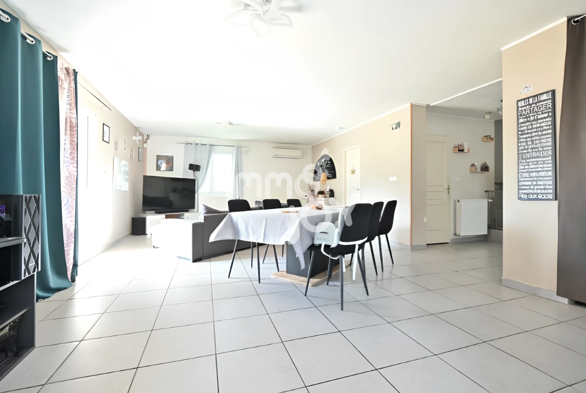 Maison T6 moderne de 130m² avec jardin à Martres-Tolosane 