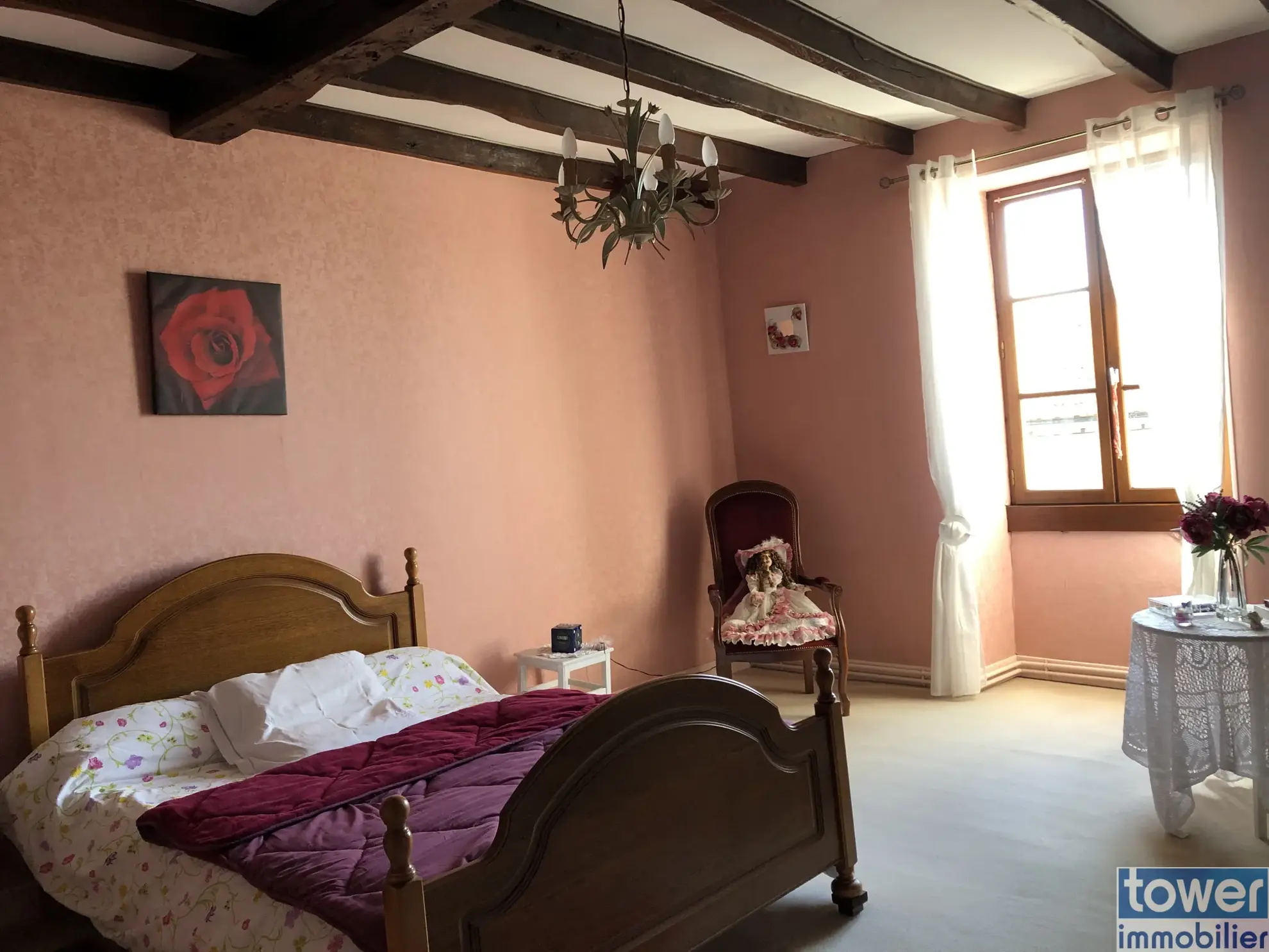 Maison de village charmante avec jardin et garage à La Peruse en Charente 