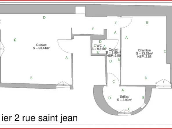 Appartement à Orange de 45 m² avec balcon et climatisation, proche du centre-ville 