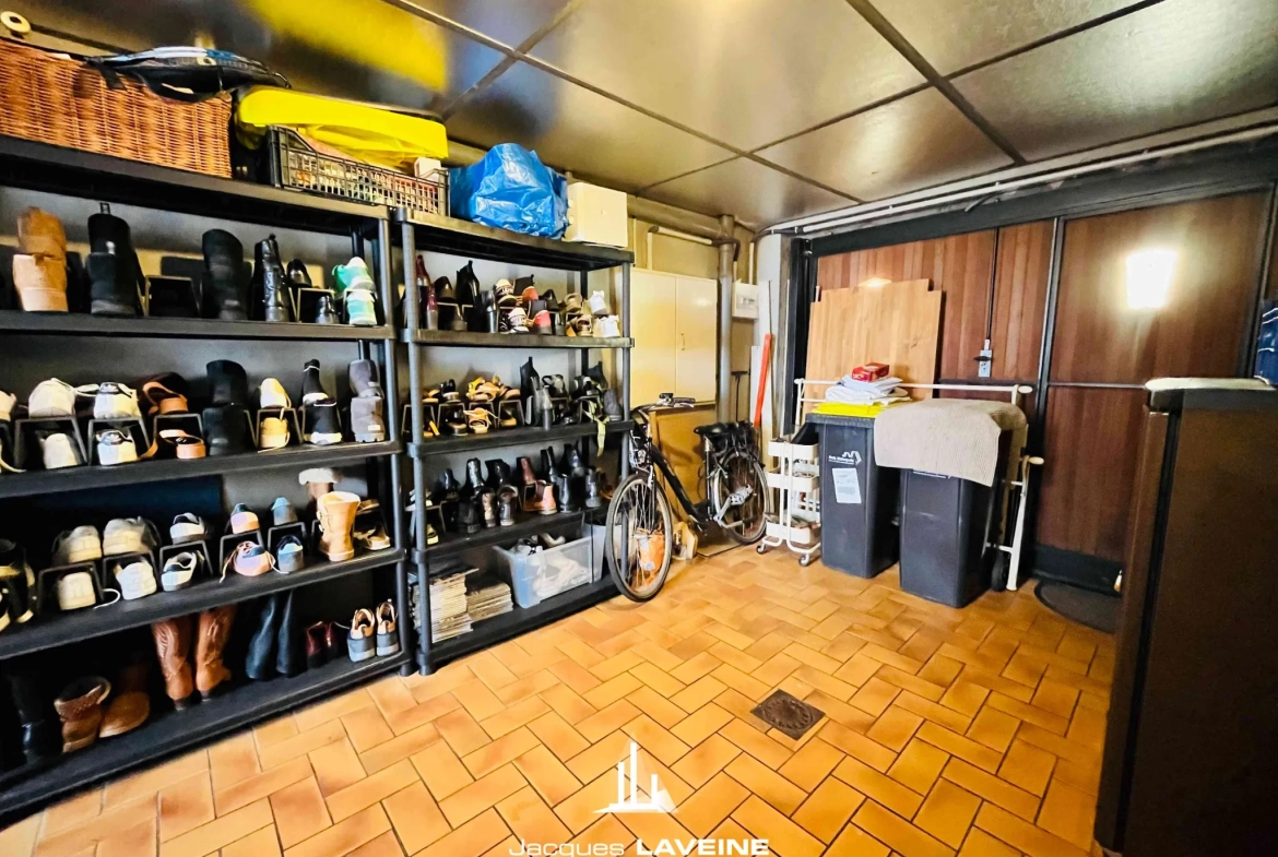 À vendre maison à Saulny avec 3 chambres, garage et chauffage au sol 