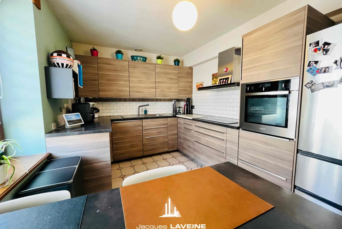 À vendre maison à Saulny avec 3 chambres, garage et chauffage au sol 