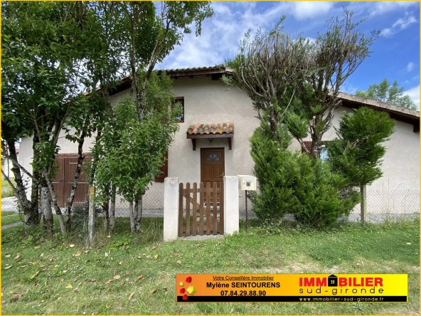 Charmante maison de village en pierre avec jardin et garage à Auros