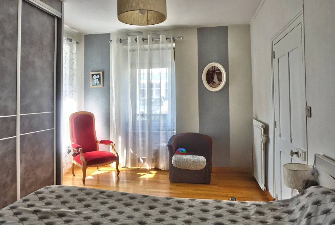Maison en pierre à Goudelin avec jardin, terrasses et dépendances – 177 m2 