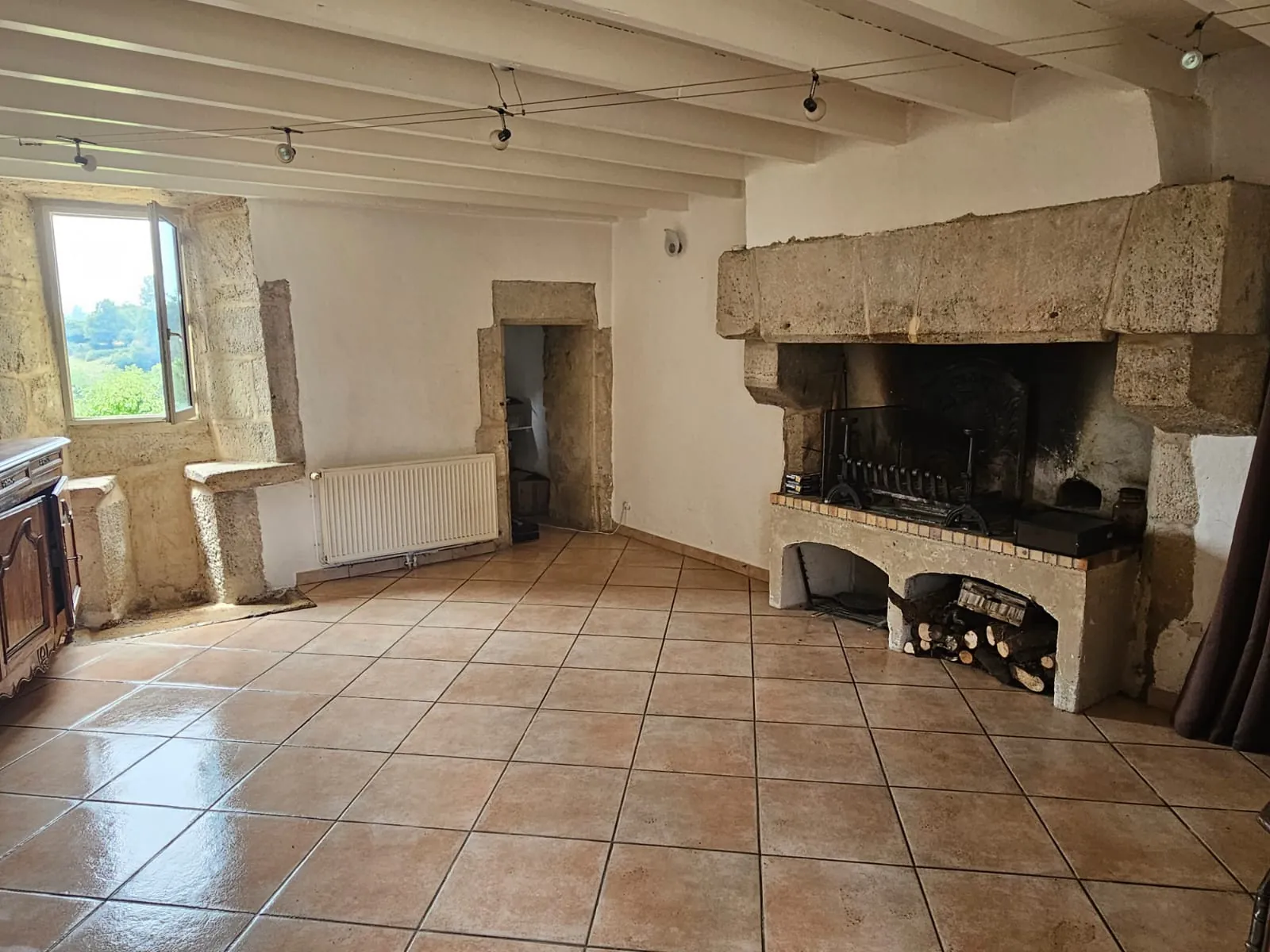 Maison en pierre de 177 m² avec dépendances entre Sauveterre de Guyenne et La Réole 