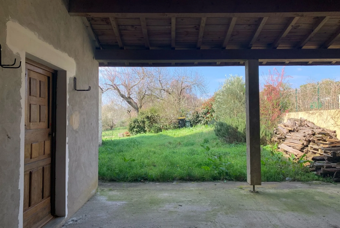 Maison en pierre de 177 m² avec dépendances entre Sauveterre de Guyenne et La Réole 