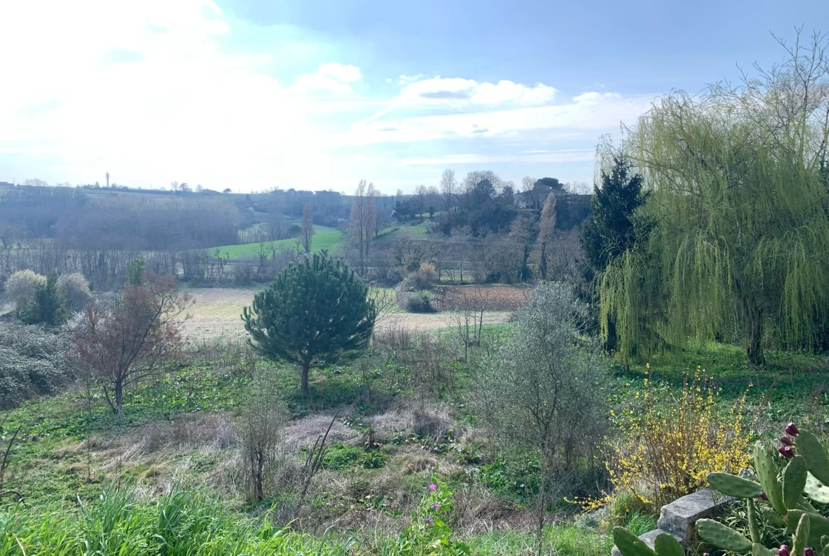 Maison en pierre de 177 m² avec dépendances entre Sauveterre de Guyenne et La Réole 