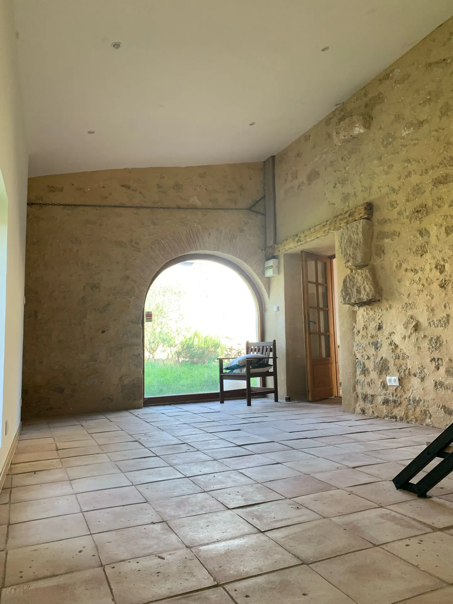 Maison en pierre de 177 m² avec dépendances entre Sauveterre de Guyenne et La Réole 