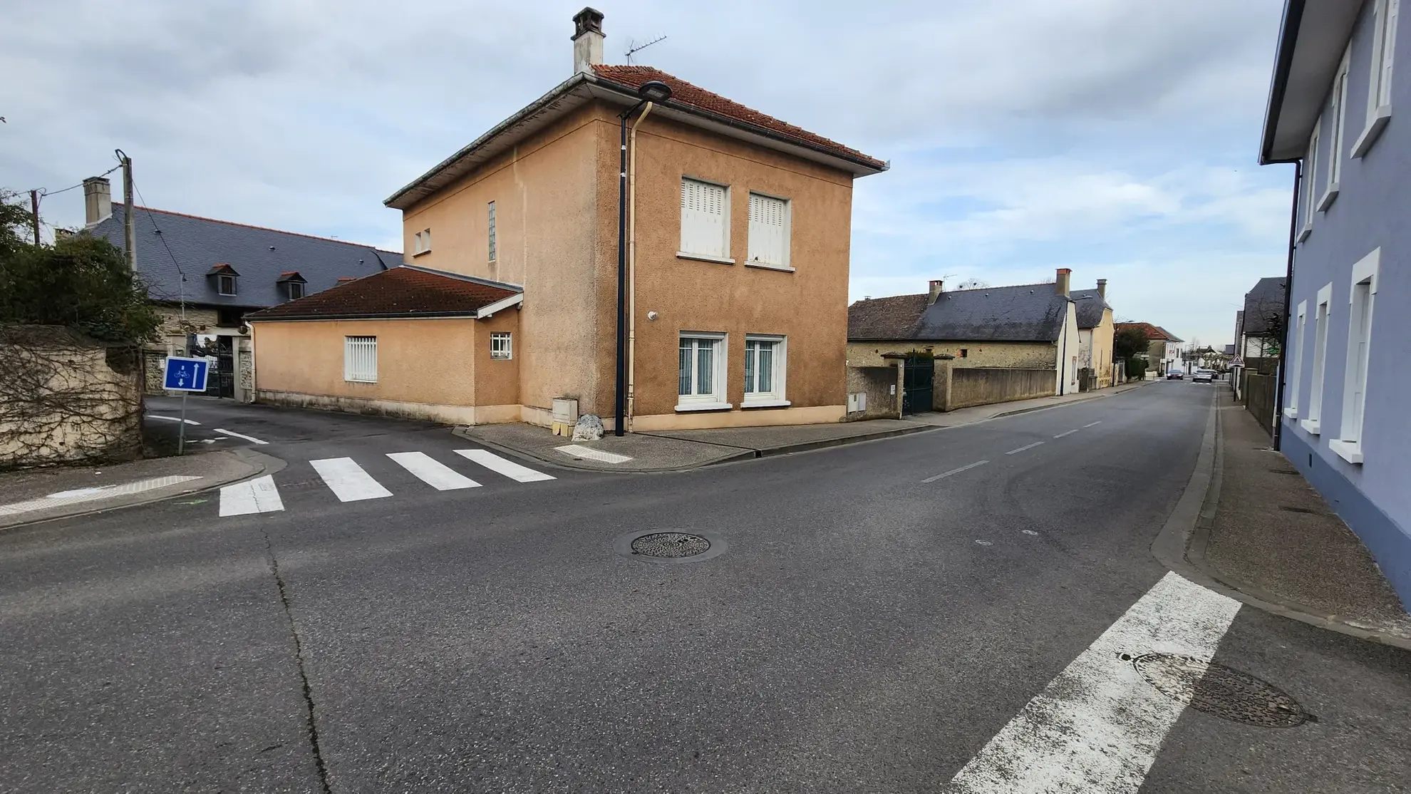 Belle maison familiale de 160 m² avec jardin à Juillan, idéal pour résidence ou investissement 