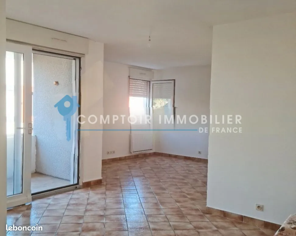 Appartement 4 pièces en centre-ville d'Aubenas avec garage et cave 
