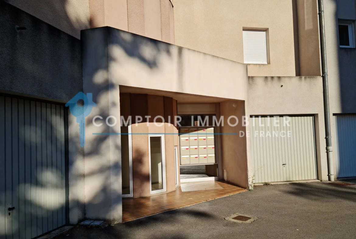 Appartement 4 pièces en centre-ville d'Aubenas avec garage et cave 