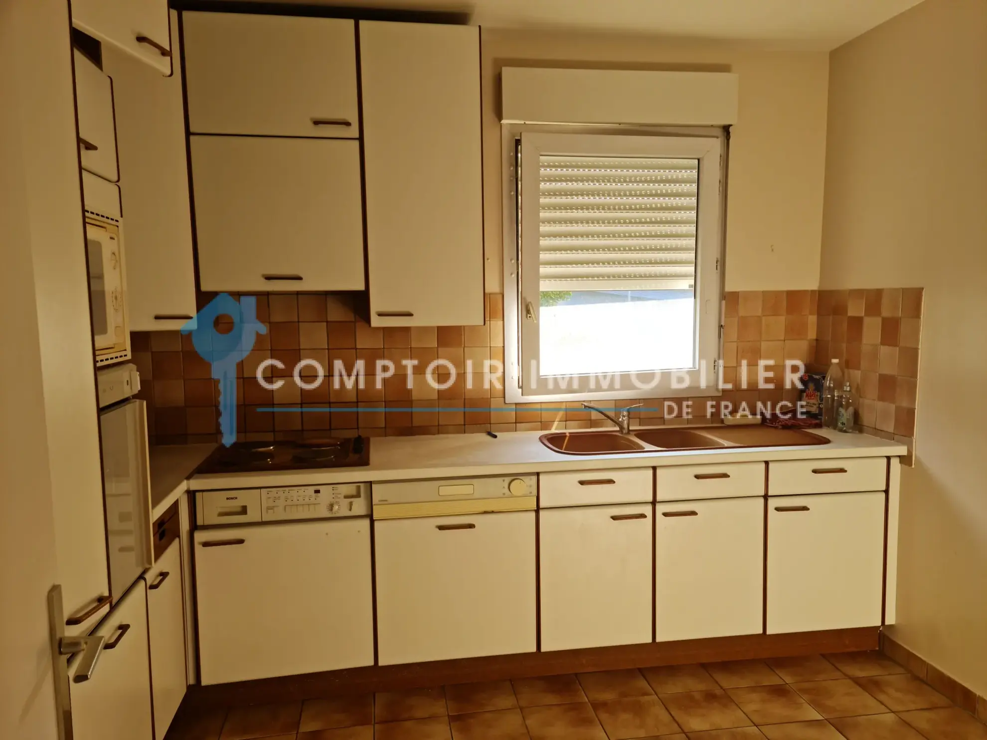 Appartement 4 pièces en centre-ville d'Aubenas avec garage et cave 