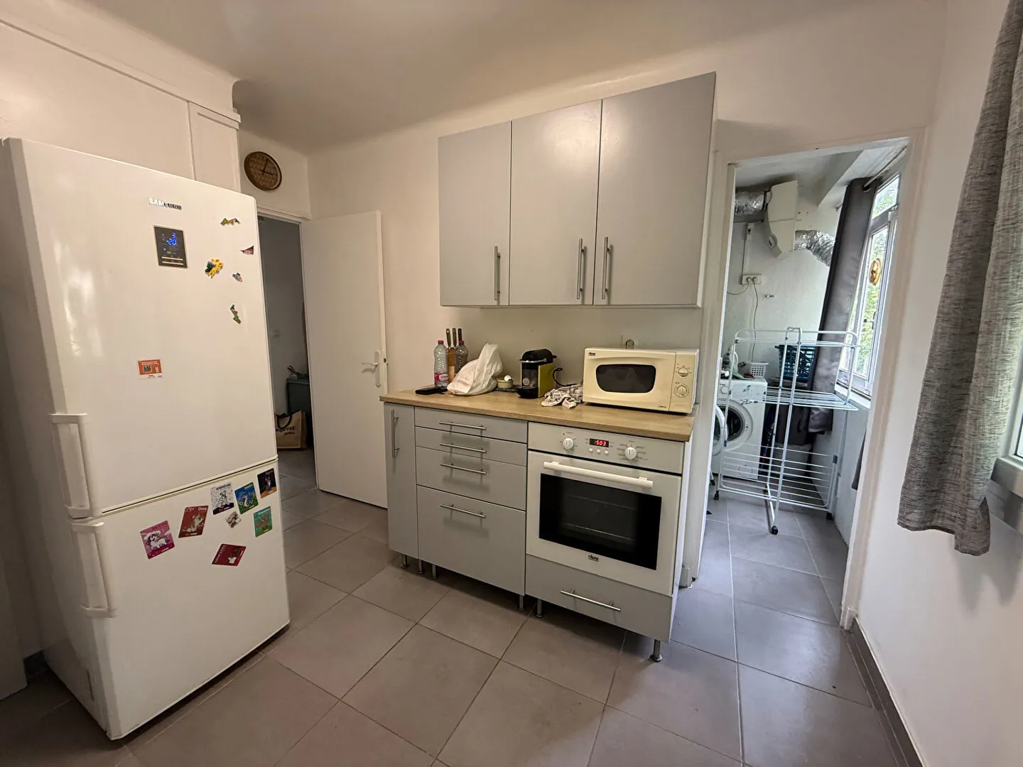 Appartement rénové de 67 m² à Aix-en-Provence avec balcon et cave 