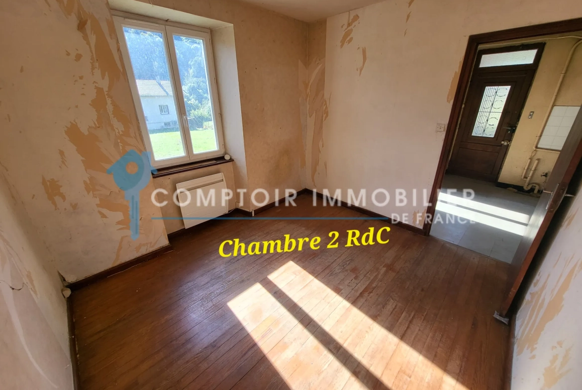 Maison avec deux appartements à vendre à Saint-Martin-de-Valamas, Ardèche 