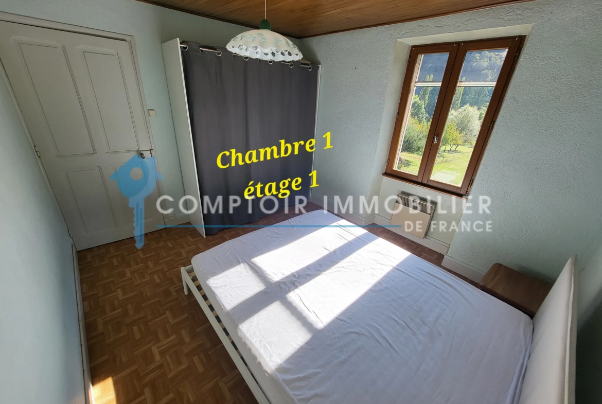 Maison avec deux appartements à vendre à Saint-Martin-de-Valamas, Ardèche 