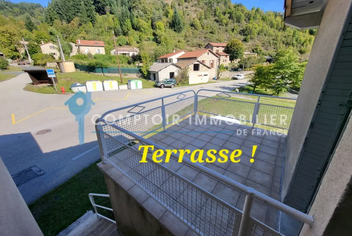 Maison avec deux appartements à vendre à Saint-Martin-de-Valamas, Ardèche 