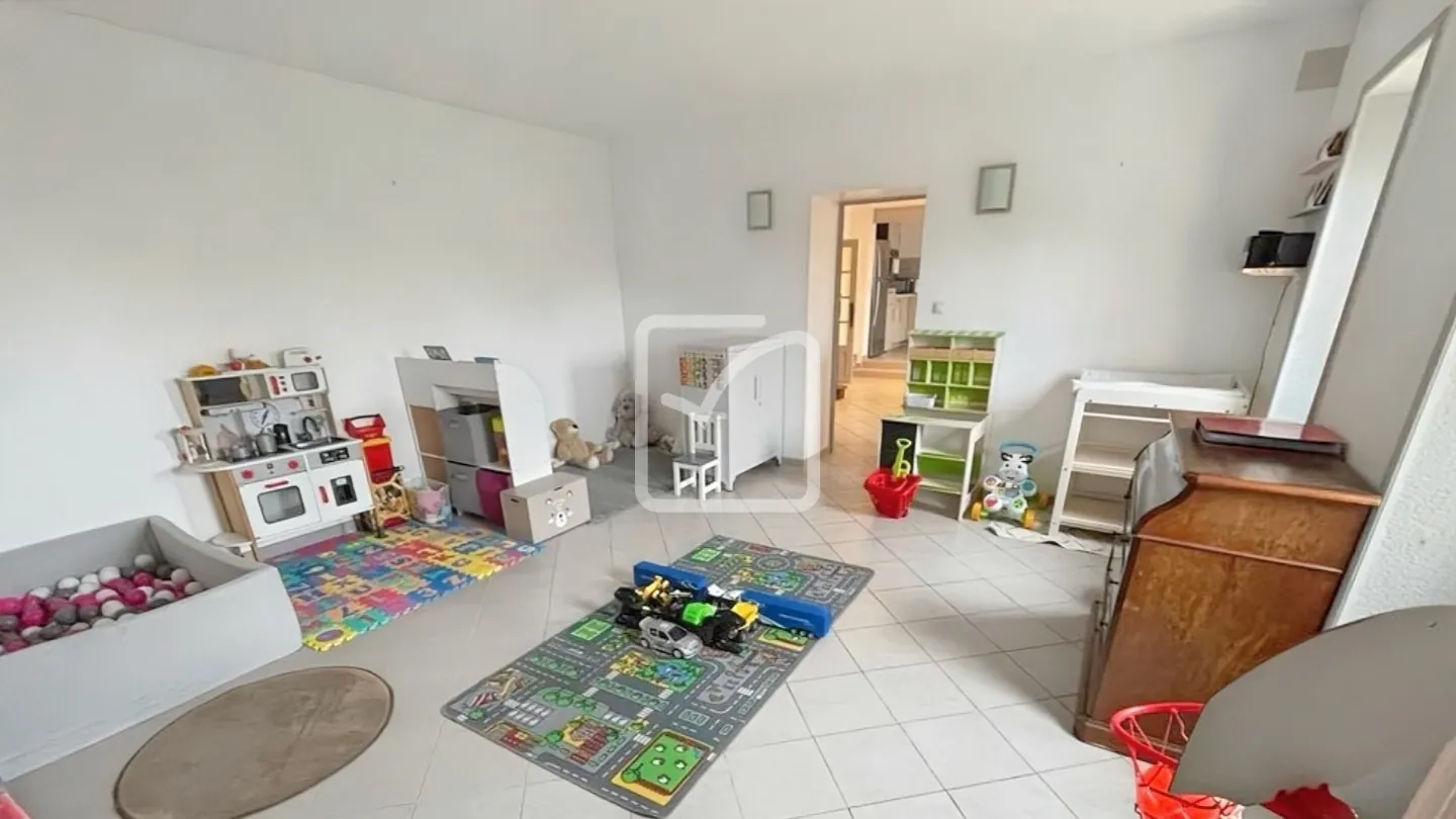 Grande maison à Cavagnac (46110) avec terrain, garage et confort moderne 