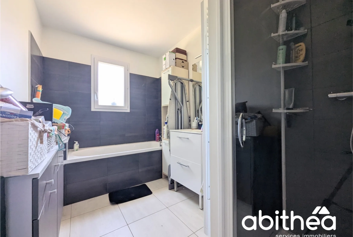 Maison neuve de 116 m² avec 4 chambres à Saint-Ciers-d'Abzac proche Galgon 