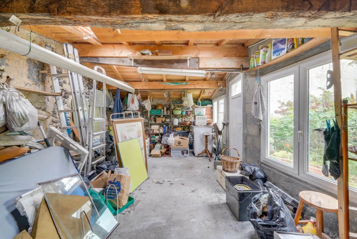 Maison à rénover de 75m² avec garage à Cartelègue 