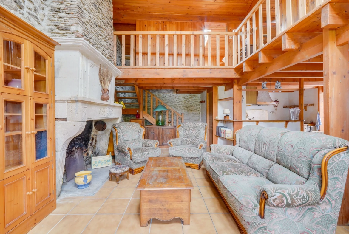 Maison à rénover de 75m² avec garage à Cartelègue 