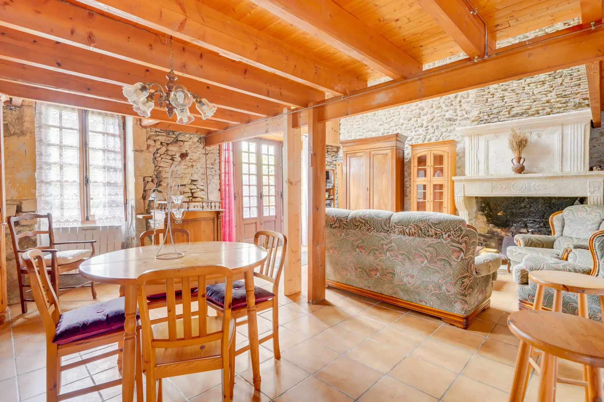 Maison à rénover de 75m² avec garage à Cartelègue 