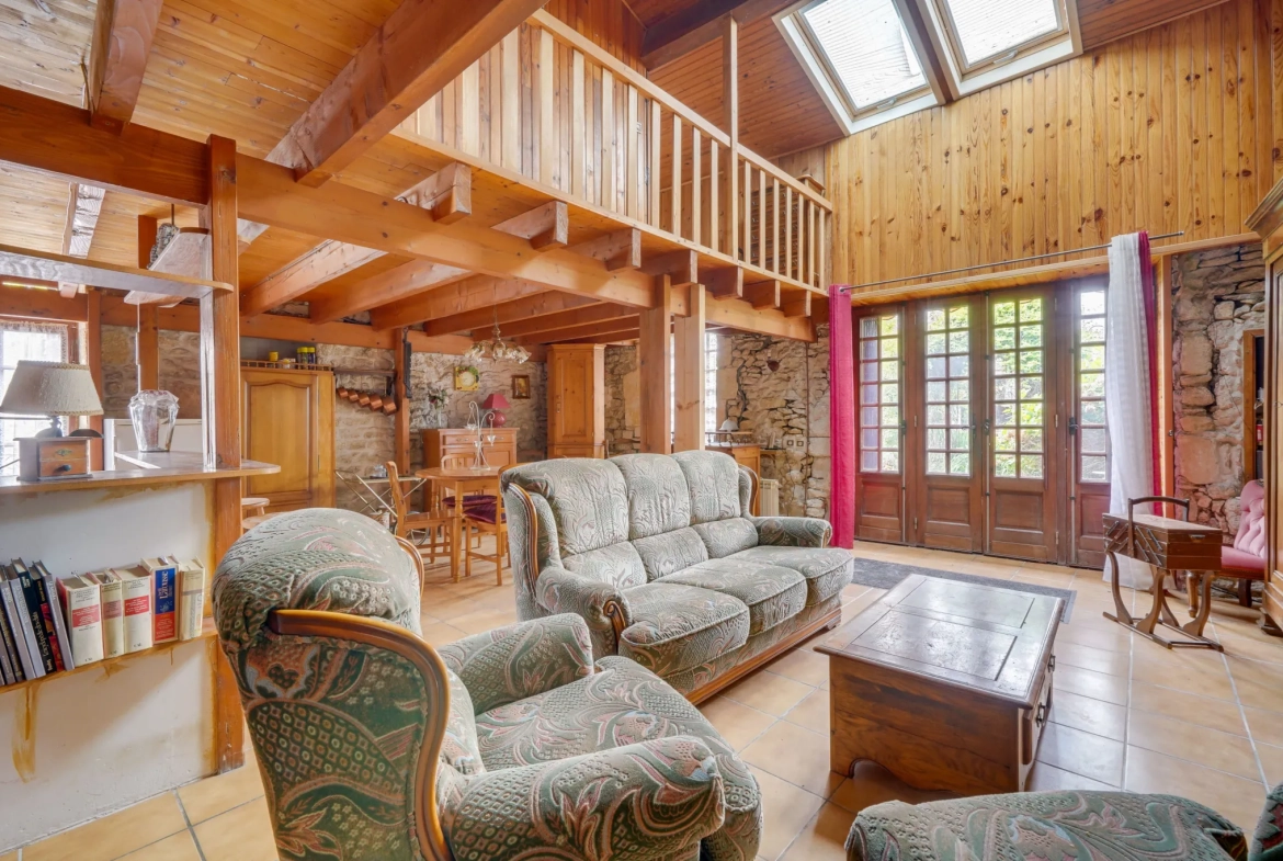 Maison à rénover de 75m² avec garage à Cartelègue 