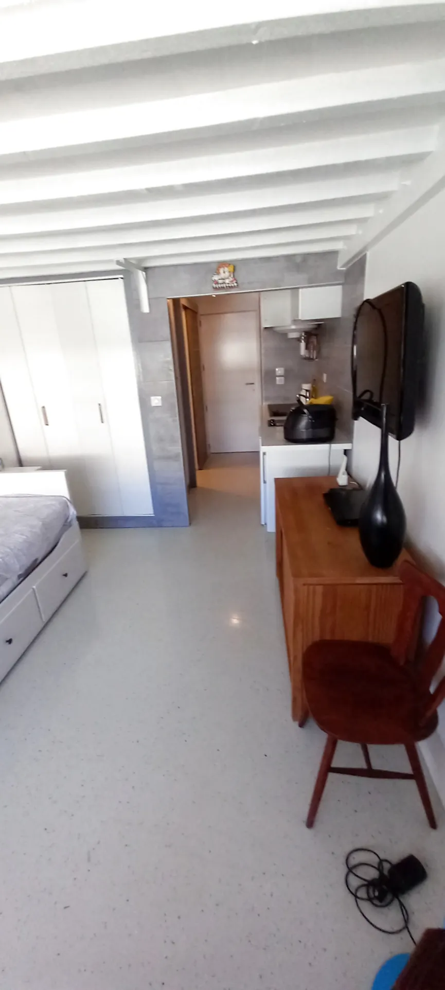 Appartement T1 rénové avec mezzanine à Agde - Opportunité d'investissement 