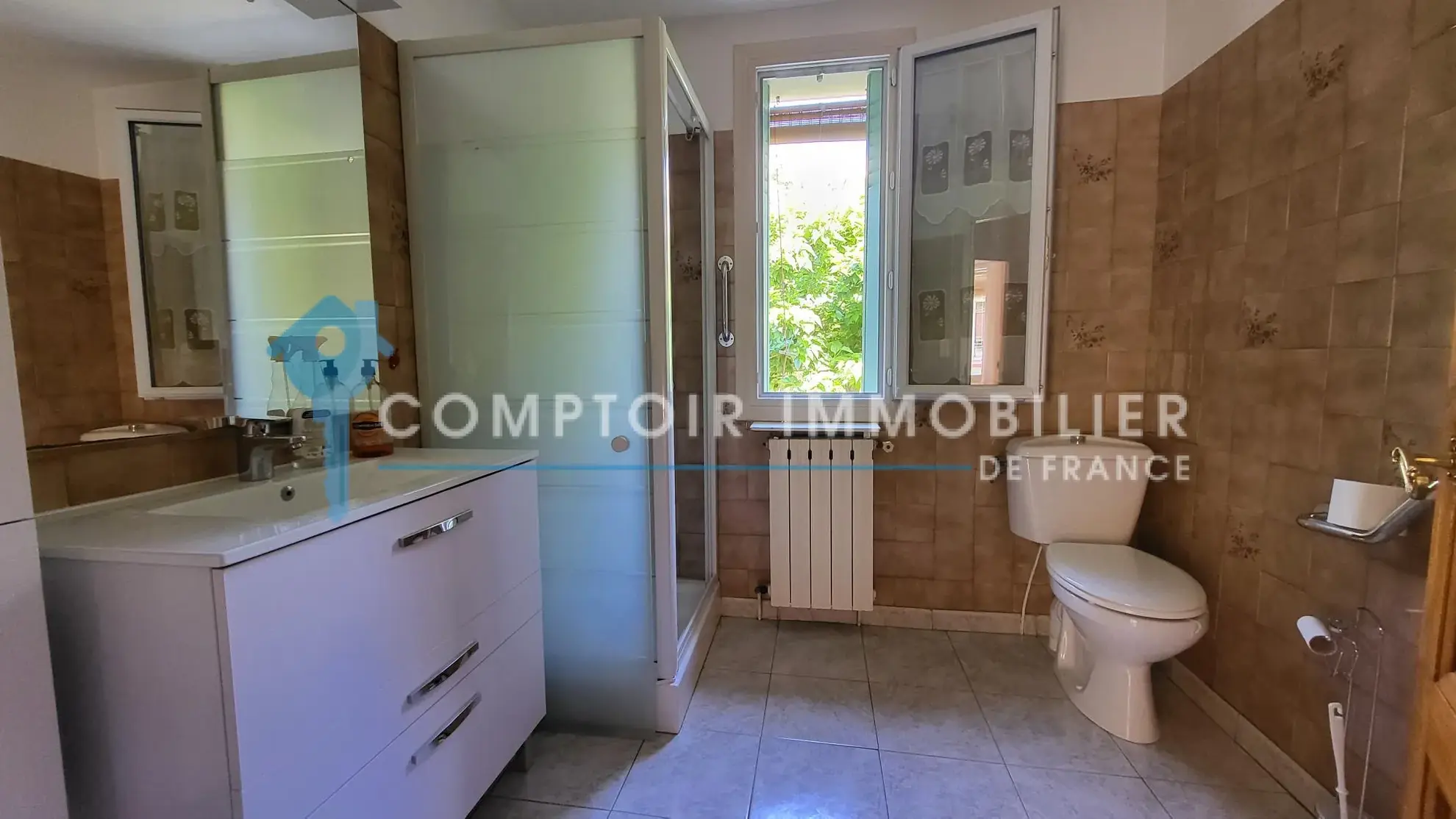 Maison de ville à Nîmes avec jardin, garage et 2 chambres – Secteur Jean Jaurès 