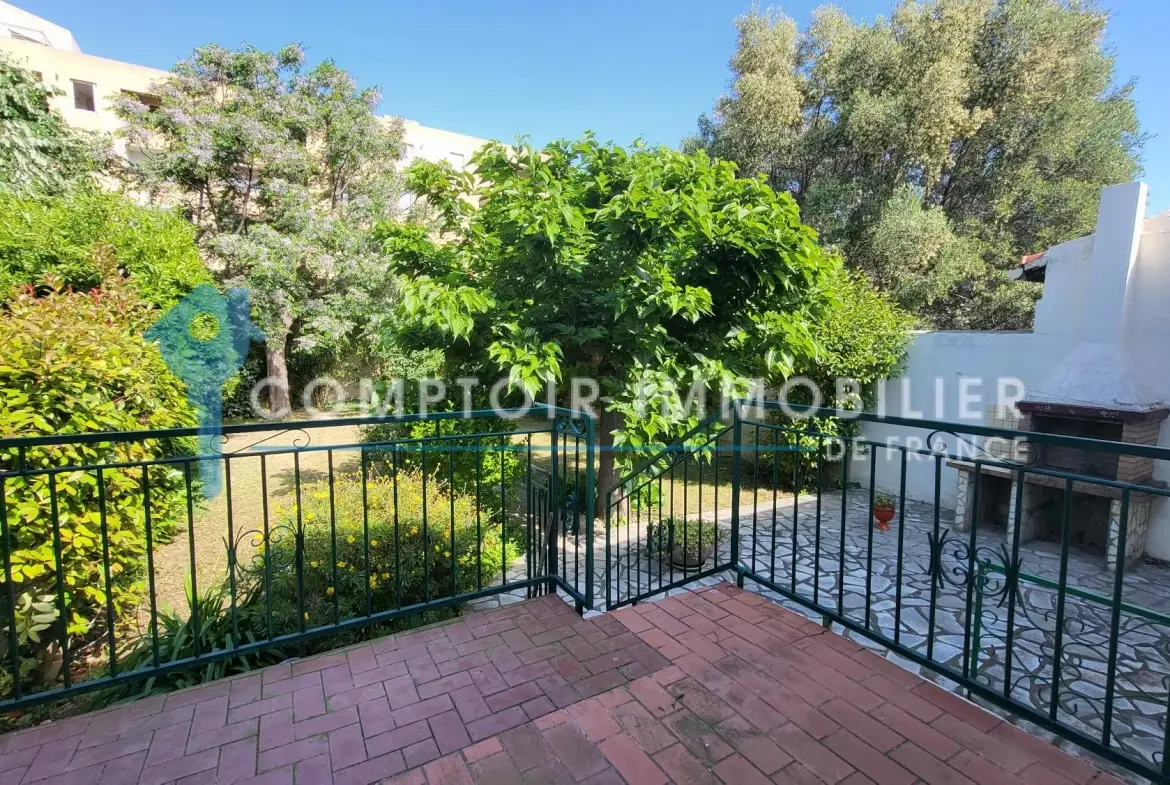 Maison de ville à Nîmes avec jardin, garage et 2 chambres – Secteur Jean Jaurès 