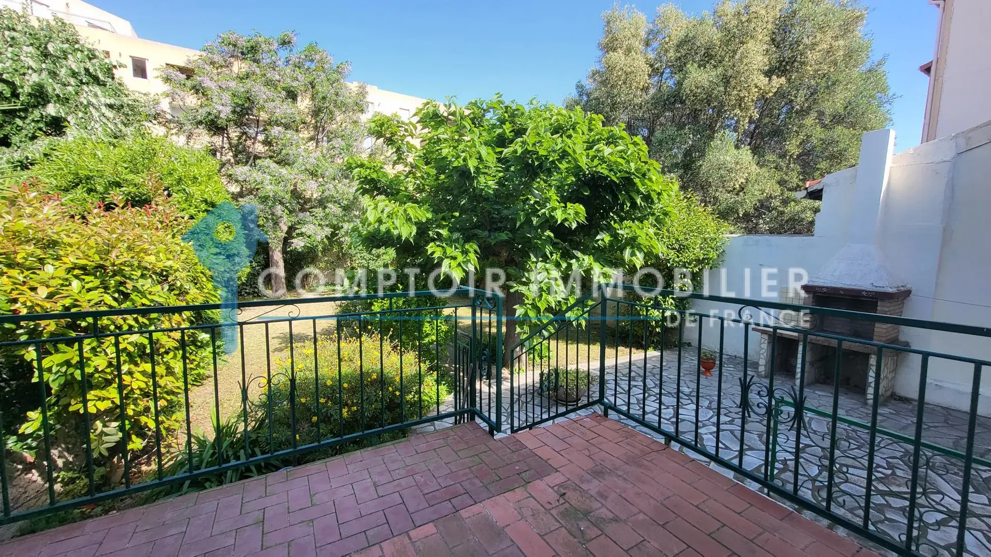 Maison de ville à Nîmes avec jardin, garage et 2 chambres – Secteur Jean Jaurès 