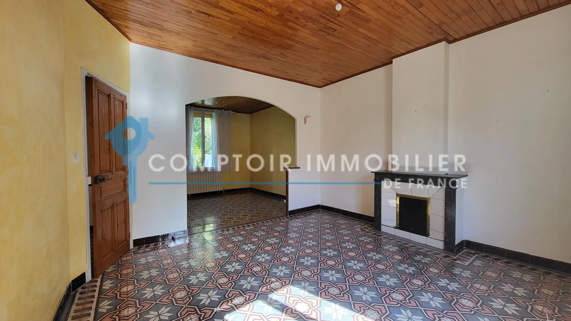 Maison de ville à Nîmes avec jardin, garage et 2 chambres – Secteur Jean Jaurès 