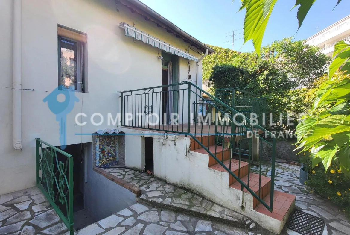 Maison de ville à Nîmes avec jardin, garage et 2 chambres – Secteur Jean Jaurès 