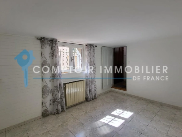 Maison de ville à Nîmes avec jardin, garage et 2 chambres – Secteur Jean Jaurès 
