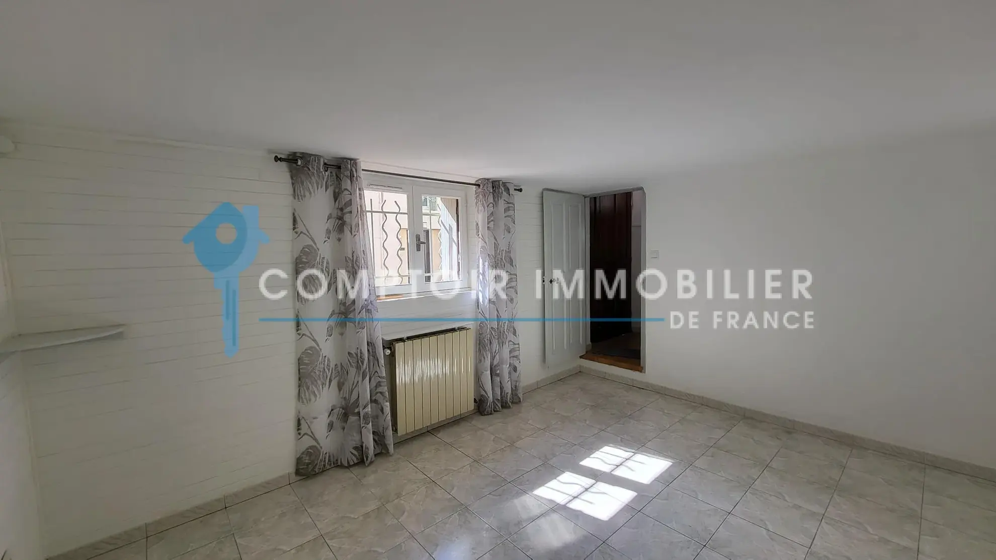 Maison de ville à Nîmes avec jardin, garage et 2 chambres – Secteur Jean Jaurès 