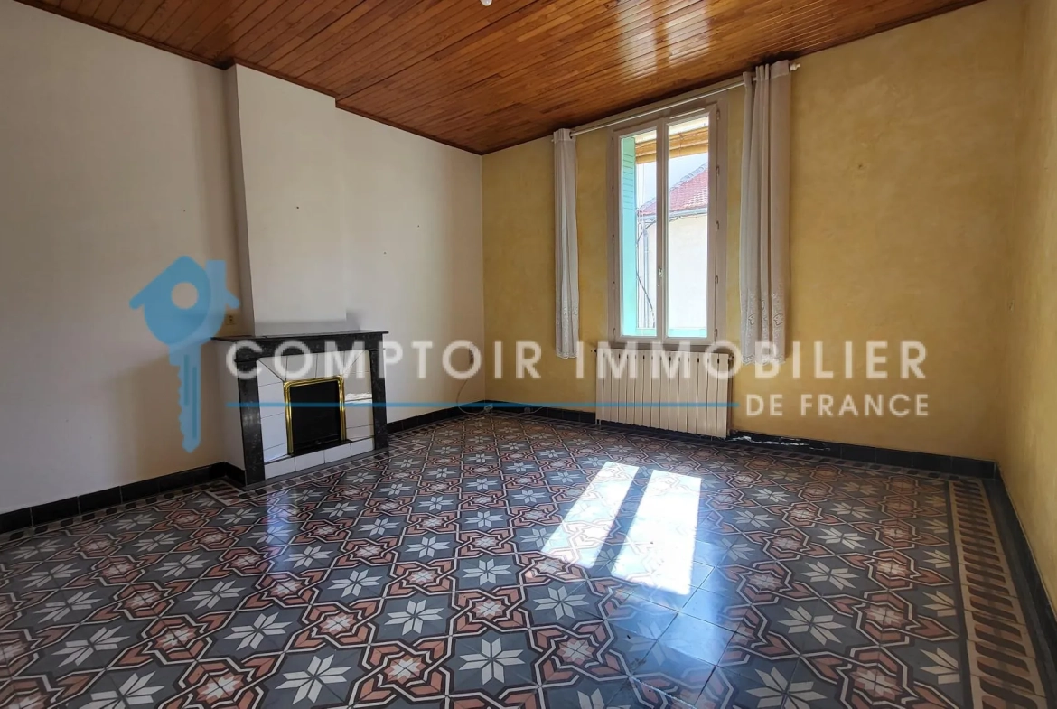 Maison de ville à Nîmes avec jardin, garage et 2 chambres – Secteur Jean Jaurès 