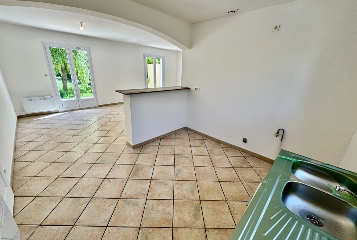 Villa contemporaine rénovée à Camaret-sur-Aigues dans un cadre calme 
