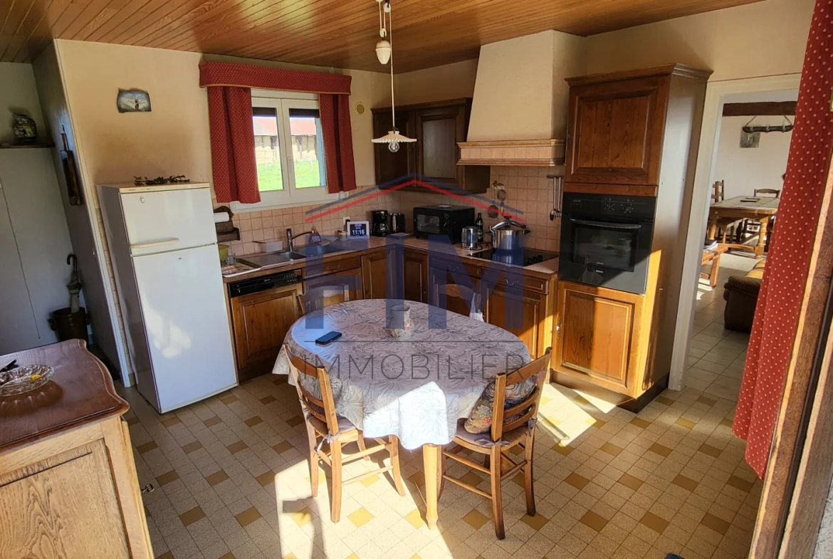 Longère à Saint Nicolas d'Aliermont avec terrain constructible et gîtes, proche Dieppe 