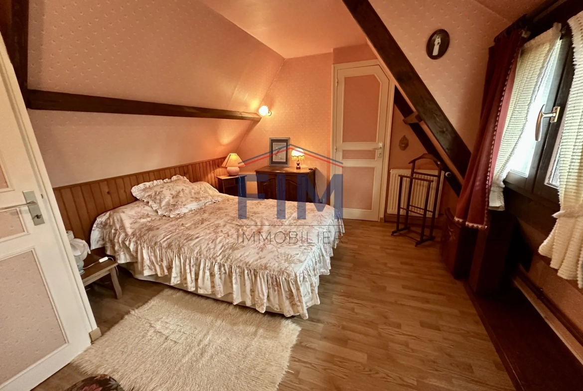 Longère à Saint Nicolas d'Aliermont avec terrain constructible et gîtes, proche Dieppe 