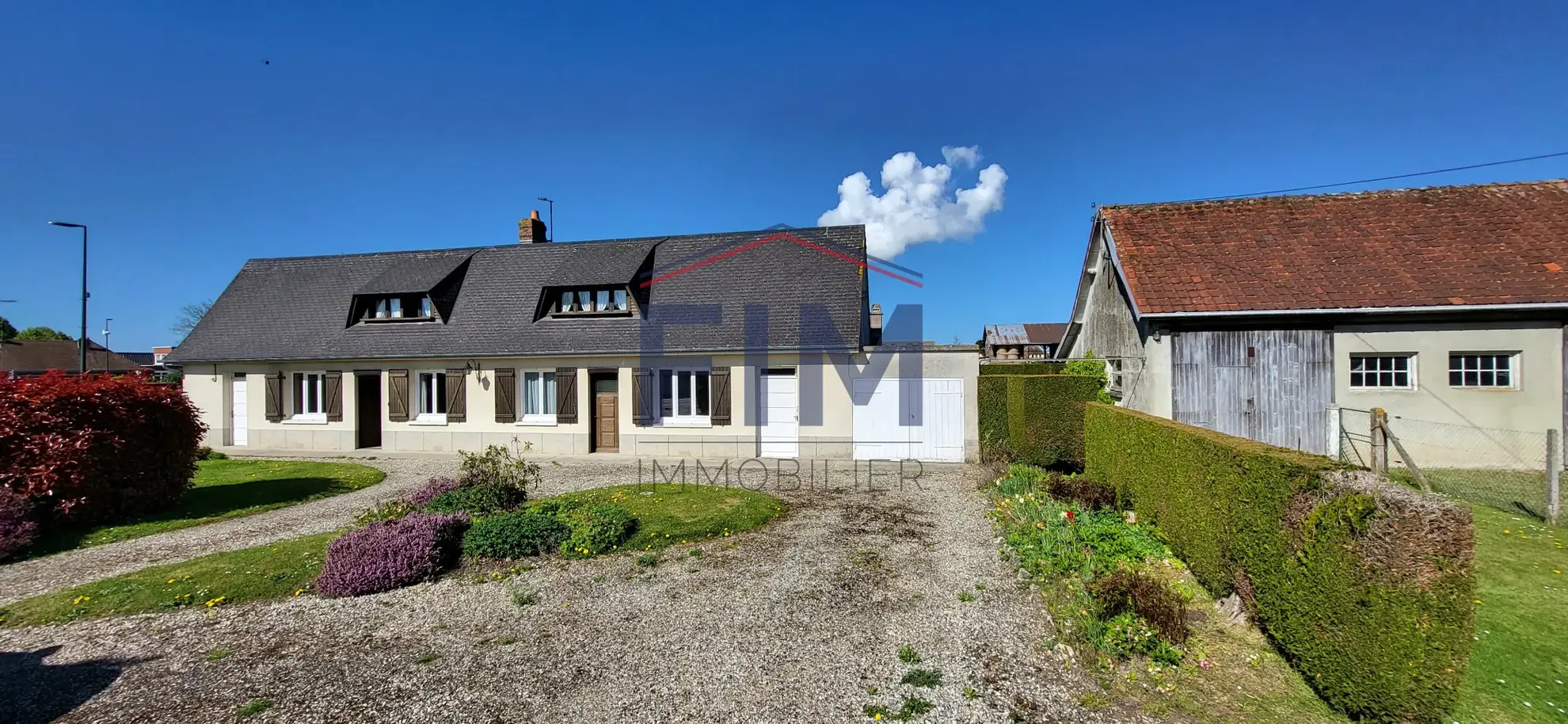 Longère à Saint Nicolas d'Aliermont avec terrain constructible et gîtes, proche Dieppe 