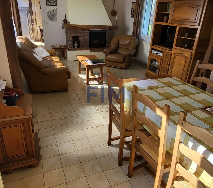 Longère à Saint Nicolas d'Aliermont avec terrain constructible et gîtes, proche Dieppe 